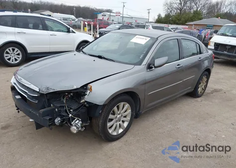 2013 Chrysler 200 Touring из США, поврежденный, VIN 1C3CCBBGXDN659887